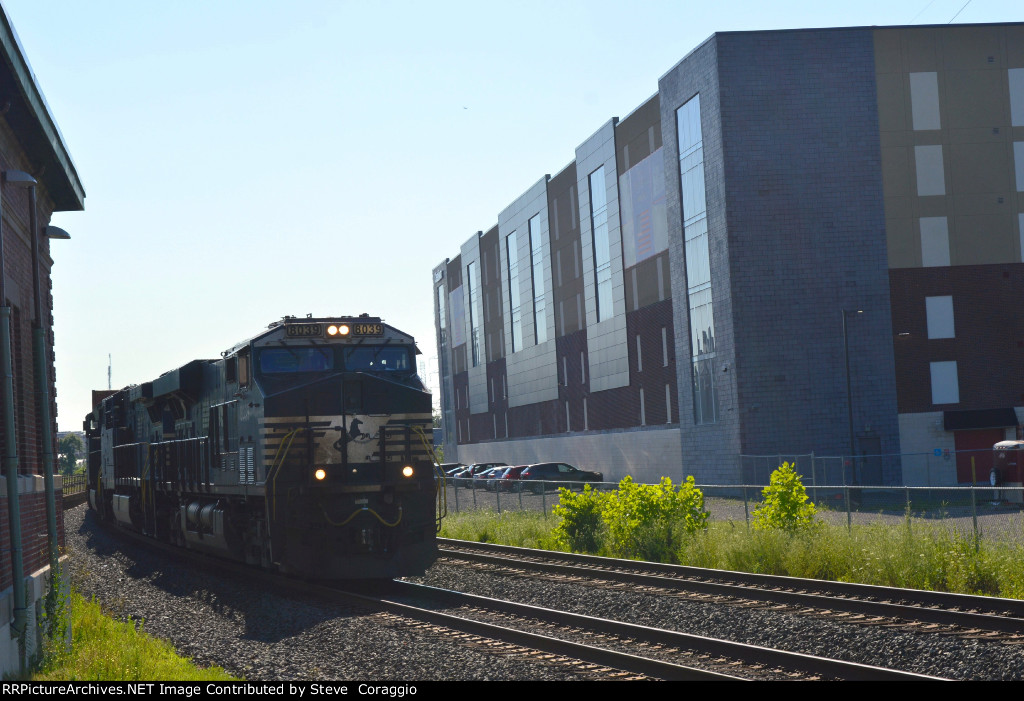 NS 8039 Passes the Renovated Waiting Room